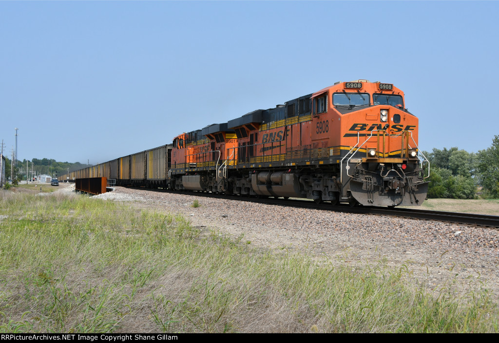 BNSF 5908